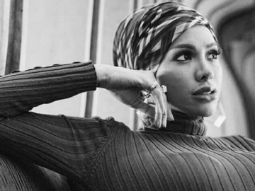Posting Foto Tanpa Hijab, Nikita Mirzani Tulis Soal Tak Mampu Mempertahankan Ketetapan Hati