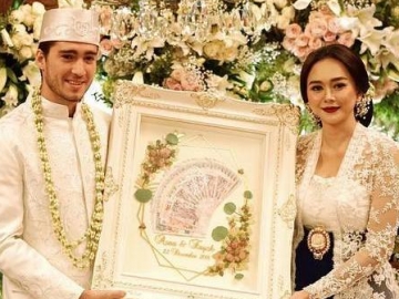 Akhirnya Aura Kasih Unggah Foto Akad Nikah, Netter Ramai Beri Ucapan Selamat