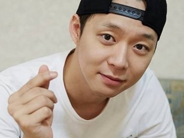 Yoochun Imut Pakai Topi Kelinci Hingga Mukbang di Siaran Langsung Terbaru, Netter: Dia Tidak Malu?