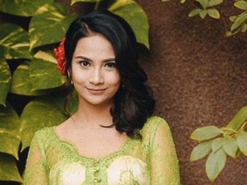 Vanessa Angel Bersumpah Masih Berpakaian, Pengacara Bantah Ada Kondom Saat Penangkapan