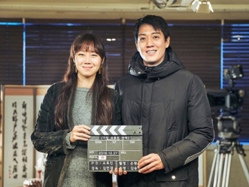 Reuni Usai 16 Tahun, Gong Hyo Jin dan Kim Rae Won Dikonfirmasi Main Film Komedi Romantis