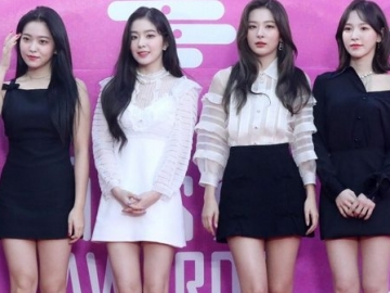 Red Velvet  Tampil Cantik dan Keren di Red Carpet Seoul Music Awards, Netter Puji Pekerjaan Stylish