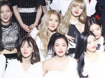 Red Velvet dan Black Pink Tunjukkan Kedekatan di Gaon Chart Awards, Netter Suka Kombinasi Ini