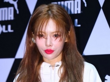 Tampil Sporty di Acara Fashion, Wajah HyunA Jadi Sorotan Netter