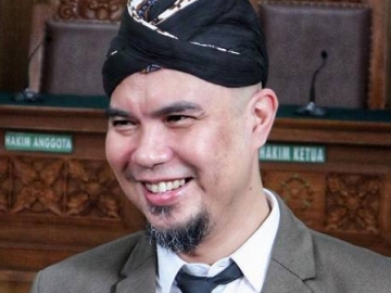 Ahmad Dhani Tempati Sel Bak Kandang Ayam, Netter: Sesuai lah Sama Mulutnya