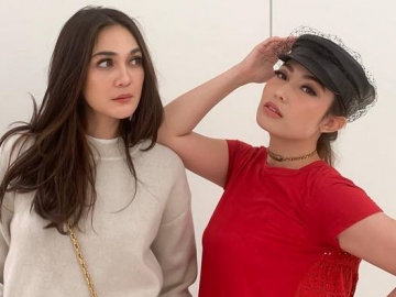 'Geng Menteri Ceria' Dandan Ala Putri Disney, Ayu Dewi Malah Akui Minder Kebanting dengan Luna Maya