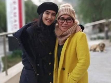 Ibu Ayu Ting Ting Pamer Foto Liburan di Turki Bareng Keluarga, Netter Singgung Keberadaan Sosok Ini