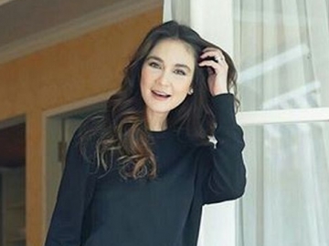 Netter Heboh, Beredar Foto Akrab Luna Maya dan Pevita Pearce