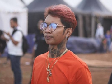 Young Lex Sesumbar Akui Beli Emas Tiap Satu Bulan Sekali, Netter Malah Ledek Soal Daki