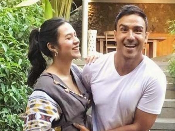 Hamish Daud Akhirnya Pamer Foto Gendong Sang Buah Hati, Netter Sukses Dibikin 'Meleleh'