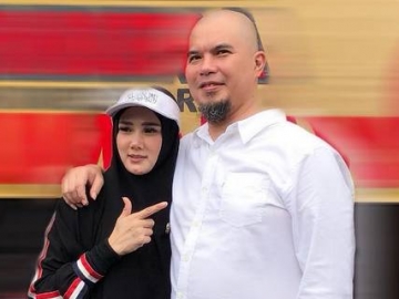 Mulan Jameela Akui Menahan Rindu pada Ahmad Dhani Begitu Berat, Netter Malah Cibir Lebay