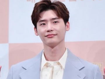 Umumkan Tanggal Masuk Wamil, Lee Jong Suk Bikin Fans Baper