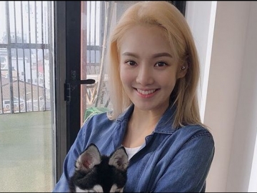 Hyoyeon Pamer Naik Pesawat Kelas Bisnis ke Singapura, Netter Malah Bawa Nama Seungri