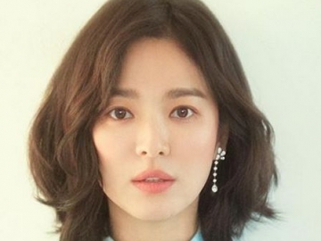 Suka Banget Perhiasan, Song Hye Kyo Terpaksa Tahan Diri Dandan Mewah Karena Hal Ini
