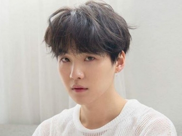 Banyak Fans Tulis Komentar 'Sampah' di Foto Suga dan Sang Kakak, Netter: Malu-Maluin ARMY