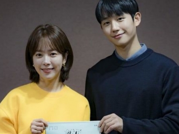 Usai Bersama Nam Joo Hyuk, Han Ji Min Baca Naskah Drama Baru ‘Spring Night’ dengan Jung Hae In 