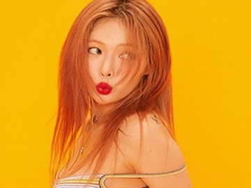 HyunA Pamer Belahan Dada Hingga Masukan Tangan ke Celana, Netter: Auto Keselek