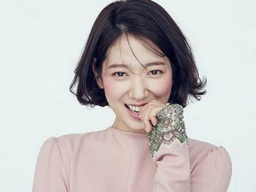 Park Shin Hye Pakai Gaun Transparan di Sampul Majalah Netter: Cantiknya Kebangetan