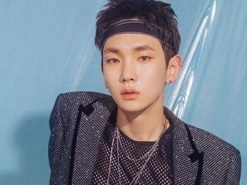 Obati Rindu Fans, Key SHINee Unggah Foto Pakai Seragam Tentara Lengkap