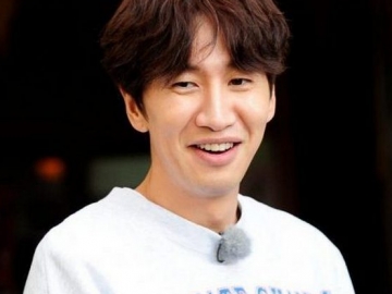 Lee Kwang Soo Pose Keren Bak Model di Majalah, Netter Malah Ngakak