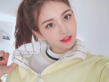 Usai Kabar Debut Solo Diundur, Agensi Bantah dengan Rilis Teaser Foto Cantik Jeon Somi