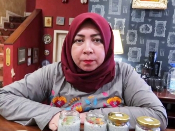 Bagikan Kisah Viral Karim Bocah SD, Melly Goeslaw Ajak Netizen Berdonasi Moril dan Materil