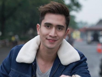 Terbaring Lemas di RS, Pose 'Imut' Verrell Bramasta Curi Perhatian Netter