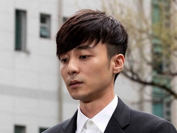 Roy Kim Dikabarkan Resmi Lulus S2 Ditengah Skandal Grup Chat Mesum, Agensi Beri Klarifikasi