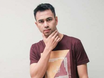 Tajir Melintir, Raffi Ahmad Cs Rupanya Masih Sudi Santap Makanan di Pinggir Jalan