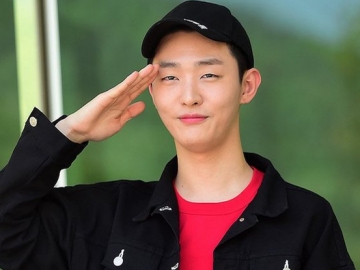 Yoon Jisung Tulis Surat Menyentuh untuk Fans Pertama Kali Sejak Masuk Wamil