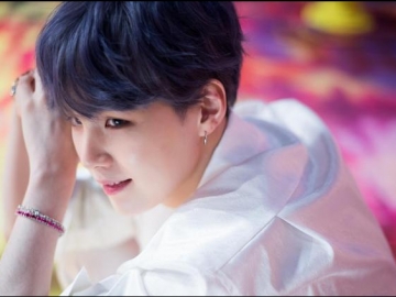 Suga Berharap Fans Lebih Menikmati Konser BTS Ketimbang Sibuk dengan Ponsel