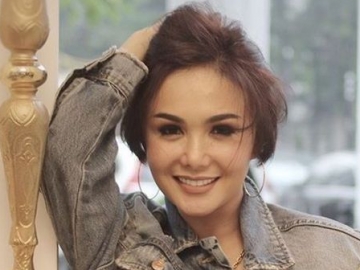 Rambut Yuni Shara Dibelai Mesra Pria Ini, Akhirnya Temukan Pengganti Raffi Ahmad?