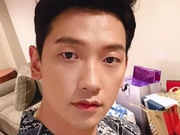 Unggah Selfie Baru, Rain Dibilang Sudah Tak Tampan Lagi dan Alami Kebotakan