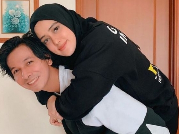 Galih-Barbie Tuai Caci Maki, Fairuz dan Sonny Justru Mendapatkan Dukungan dari Ustaz Ini