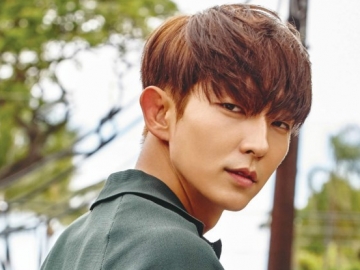 Pose Imut Nan Menggemaskan Bak Idol, Lee Jun Ki Bikin Fans Makin Kesensem