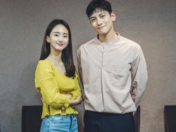 Baca Naskah Bareng, Woo Jin Ah dan Ji Chang Wook Segera Bintangi Drama Romcom ‘Melting Me Softly'
