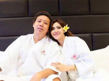 Beredar Potret Nikah Pablo Benua dengan Nia April, 'Status' Rey Utami Kini Bergeser Jadi Pelakor?