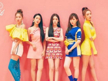 Red Velvet Ubah Gaya Rambut, Yeri Kejutkan Fans Tampil Blonde
