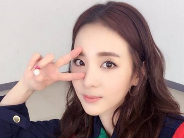 Ngefans Berat EXO, Sandara Park Beri Hadiah Spesial Ini ke Teman Dekatnya