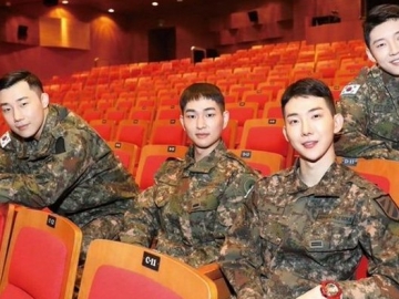 Pose Bareng di Majalah Militer, Sunggyu-Onew dan Jo Kwon Kirim Salam Untuk Fans