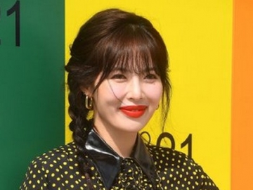 Bergaya Vintage di Acara Fashion, Bibir Tebal HyunA Bikin Netizen Kaget Hingga Kehabisan Kata-Kata