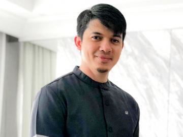 Irwansyah Tiba-Tiba Diminta Untuk Lakukan Ini Lantaran Disebut ‘Sumber’ Belum Miliki Anak