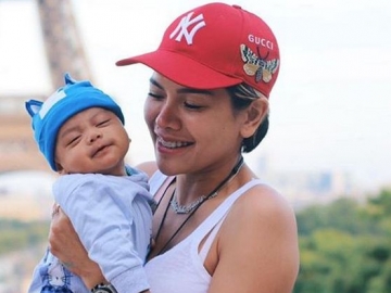Akui Anak ke-3 Bayi Mahal, Nikita Mirzani Hanya Posting Wajah Si Bungsu Tiap ke Luar Negeri