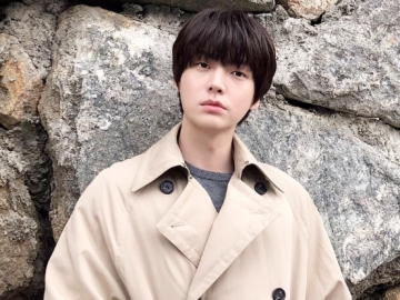 Ahn Jae Hyun Bakal Dapatkan Label ‘Duda Keren’, 11 Potret Ini Bakal Bikin Lumer