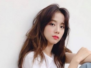 Pose Sendu di Foto Terbaru, Jisoo BLACKPINK Dianggap Sebagai Idol dengan Visual Terbaik