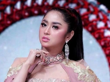 Nikita Mirzani Ngamuk Hebat, Dewi Persik Pilih Tenangkan Lewat Cara Ini Dibanding Jadi 'Kompor'