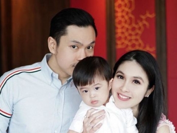 Anak Sandra Dewi Menjelma Jadi Sinchan Seraya Pamer Pose 'Jungkir Balik' Bikin Makin 'Klepek-Klepek'