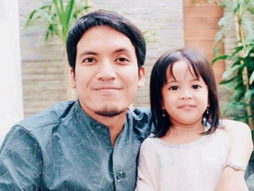Desta Langsung ‘Dimusuhi’ Anak Usai Bikin Syok Saat Tampil dengan Baju Perempuan