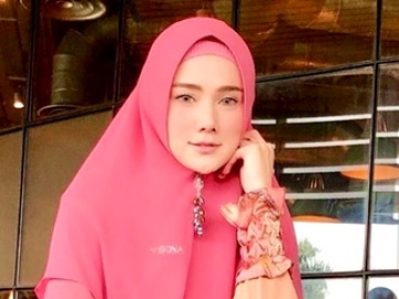 Putri Mulan Jameela Tak Kalah ‘Halus’ dari Sang Ibu Saat Jawab Komentar Nyinyir Netizen