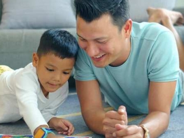  Christian Sugiono Akui Libatkan Anak Sebagai Teman Diskusi